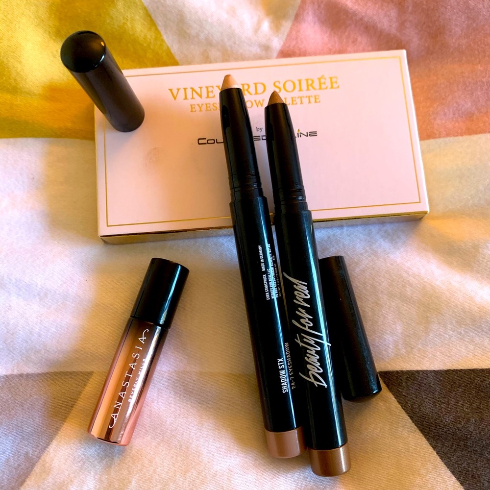 Makeup bundle